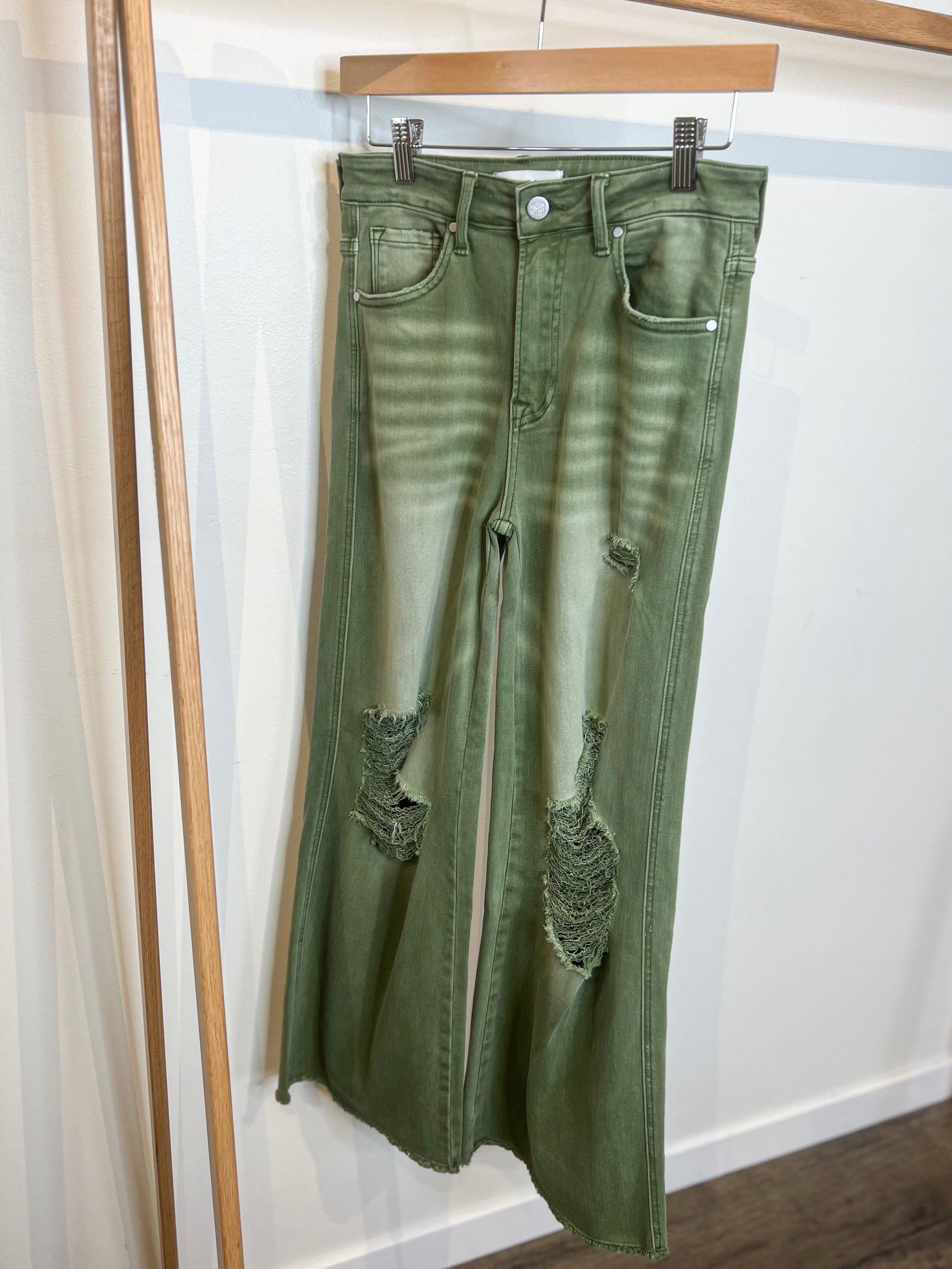 Find Another Bar Olive Distressed Jeans